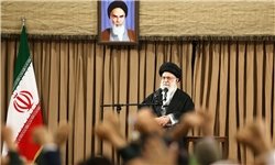 مسئولین به قدرت و توانایی جوانان ایمان بیاورند/ اعتماد به نسخه بیگانگان خطایی بزرگ است