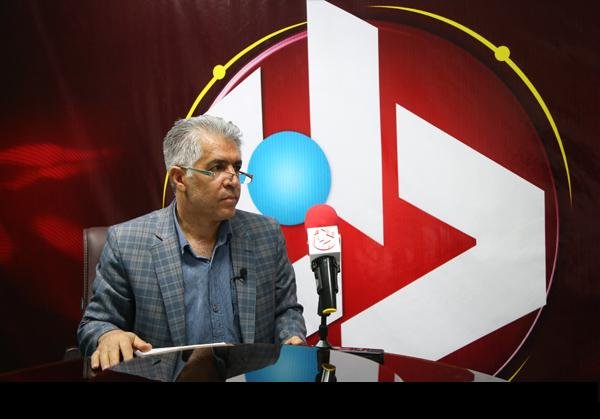 اعطای نشان شوالیه توهین به هنرخوشنویسی و هنرمندان ایرانی است/ فرانسه در هنر تجسمی جهان وزنی ندارد/ ما باید به فرانسوی ها نشان هنر بدهیم