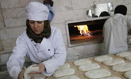 نانوایی های محلی بانه ساماندهی شوند