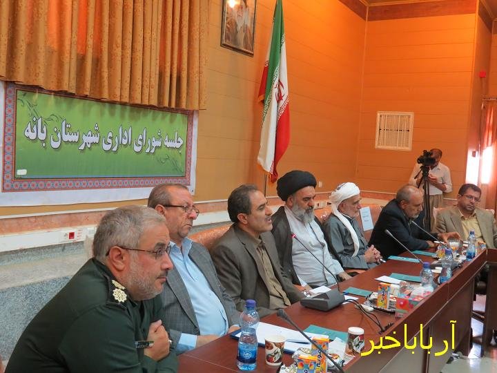 ایجاد اشتغال و مبارزه با بیکاری بزرگترین معروف است