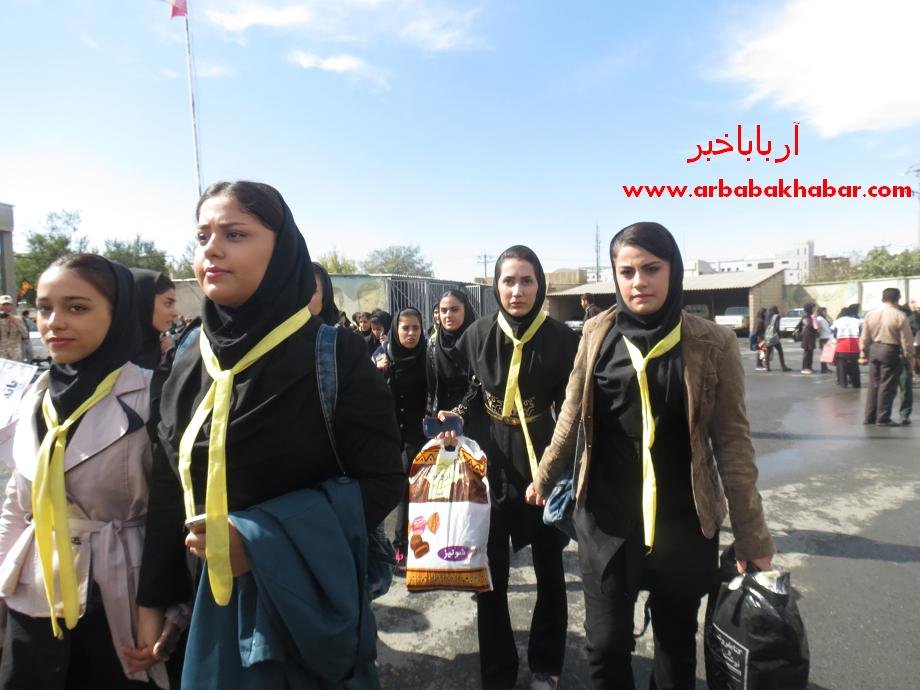 246 دانش آموز دختر از مدارس بانه به اردوی راهیان نور اعزام شدند + عکس