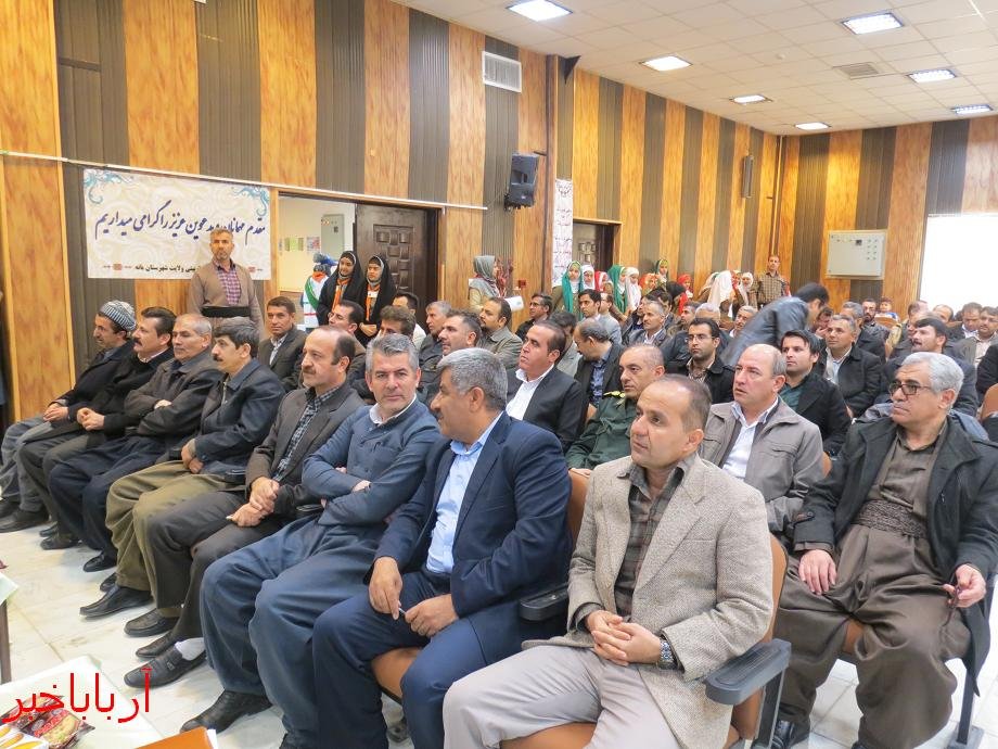 معاونین و مربیان پرورشی نمونه  مدارس بانه تجلیل شدند