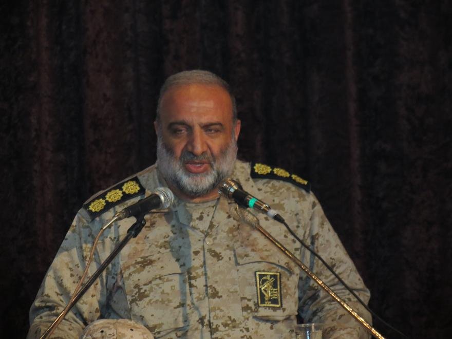 حمایت های معنوی زنان پاسدار از همسران خود قابل تقدیر است