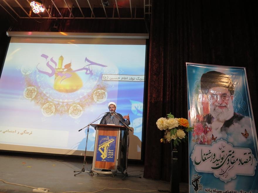 پرهیز از طاغوت و پیروی از اسلام ناب دو ویژگی مهم پاسداری است