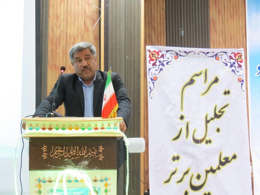مردم بانه از مشارکت بالایی در امور آموزش و پرورش برخوردار هستند