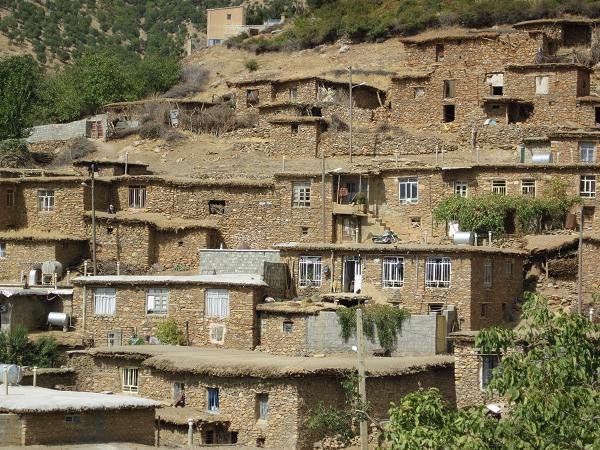 روستای گردشگری پیاوین بانه نیازمند توجه مسئولین و سرمایه گذاران است