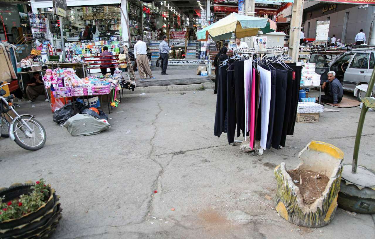 کرونا بازار عید را در بانه کساد کرد/ بی رونقی در بازارهای مرزی کردستان