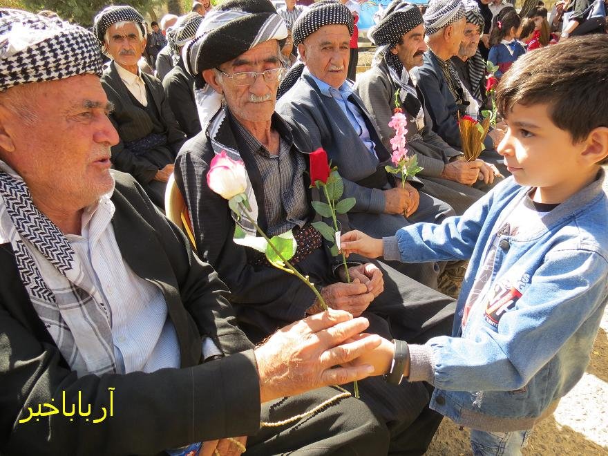 همایش یک روز شاد با سالمندان در بانه برگزار شد + تصاویر