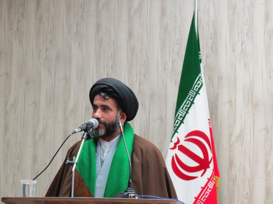 نقش ولایت و رهبری در خنثی کردن توطئه های دشمنان بی بدیل است