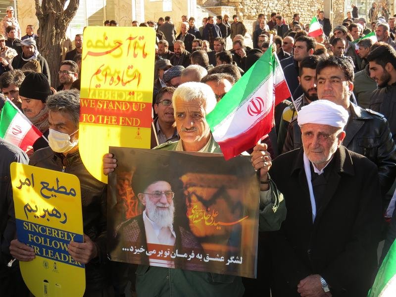 راهپيمايي مردم بانه عليه  آشوبگران به روايت تصوير