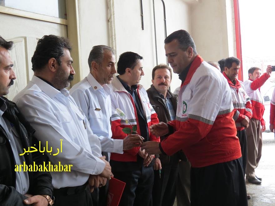 اظهارهمدردی جمعیت هلال احمر بانه با خانواده آتش نشانان ایثارگر حادثه پلاسکو + تصاویر