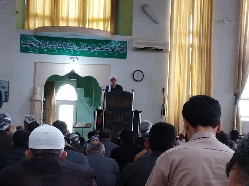 حکم شرعی ایجاب می کند که در شرایط سخت تحریم مردم با صبر و تحمل خود نقشه دشمنان را خنثی کنند