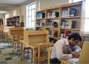 فضای کتابخانه های عمومی بانه استاندارد نیست