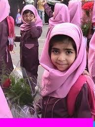 امسال 27 هزار دانش آموز در بانه خود را براي شروع سال تحصيلي جديد آماده مي كنند