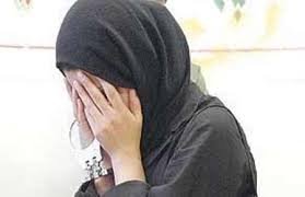 كشف يك كيلو و نيم شيشه از كيف يك خانم جوان در بانه