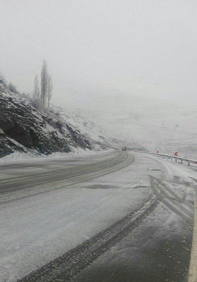 رانندگان با احتیاط در محور بانه - سقز  تردد کنند