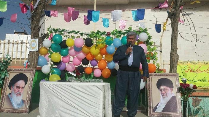 دانش آموزان بانه اي 200 ميليون ريال به جشن نيكوكاري كمك كردند