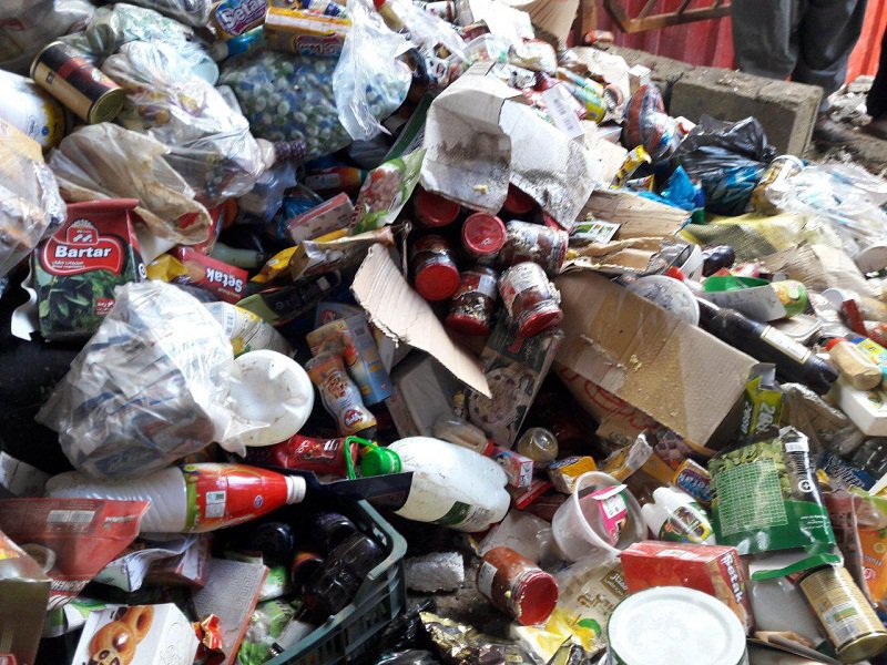 5380  کیلوگرم مواد غذایی فاسد و غیر بهداشتی در شهرستان بانه معدوم شد